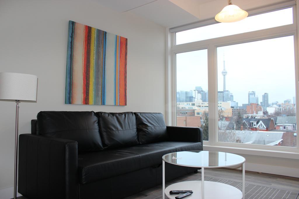 Atlas Suites- Furnished Apartments-College Street, Торонто Екстериор снимка