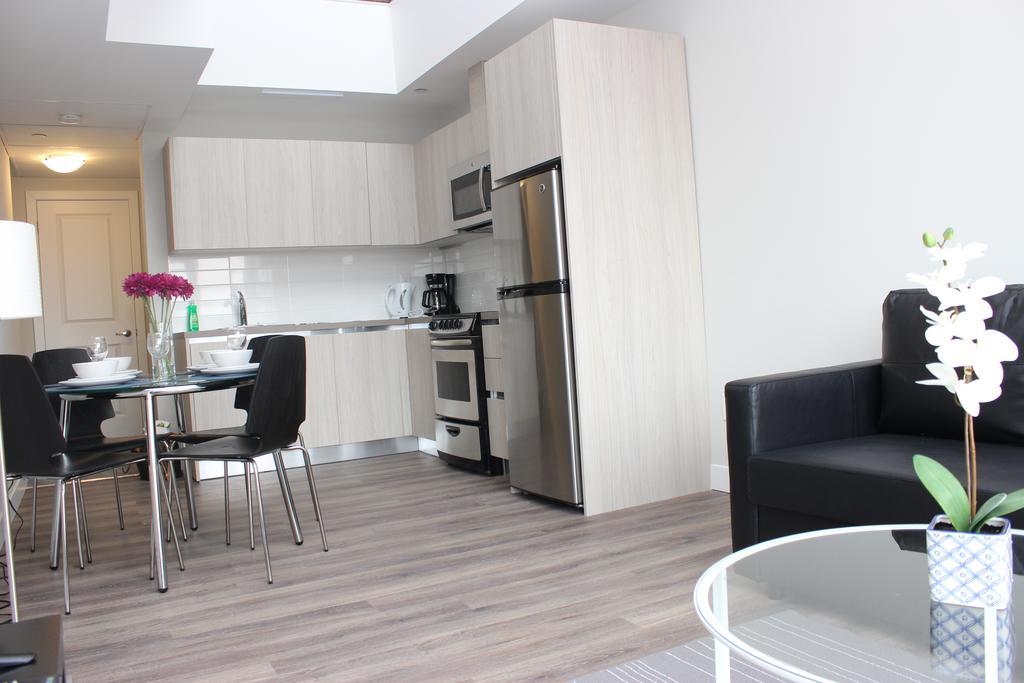 Atlas Suites- Furnished Apartments-College Street, Торонто Екстериор снимка